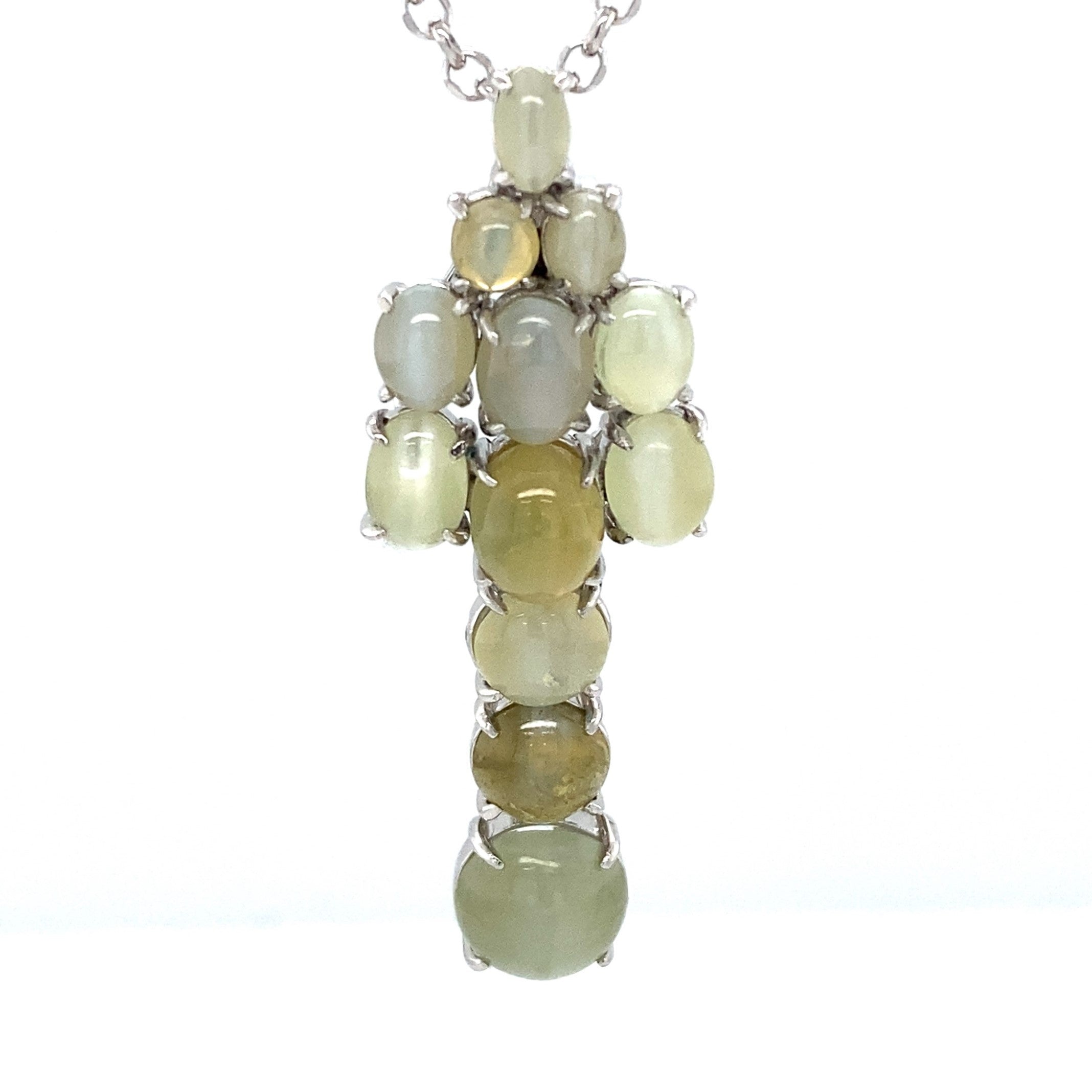 Chrysoberyl cats eye pendant Chrysoberyl cats eye pendant