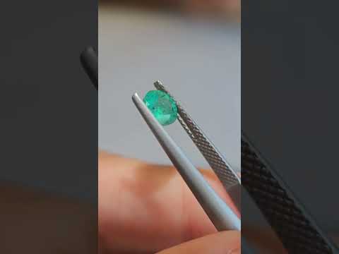 Vivid Green Emerald Deal (0.78 Cts)