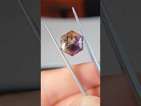Ametrine (11 cts)