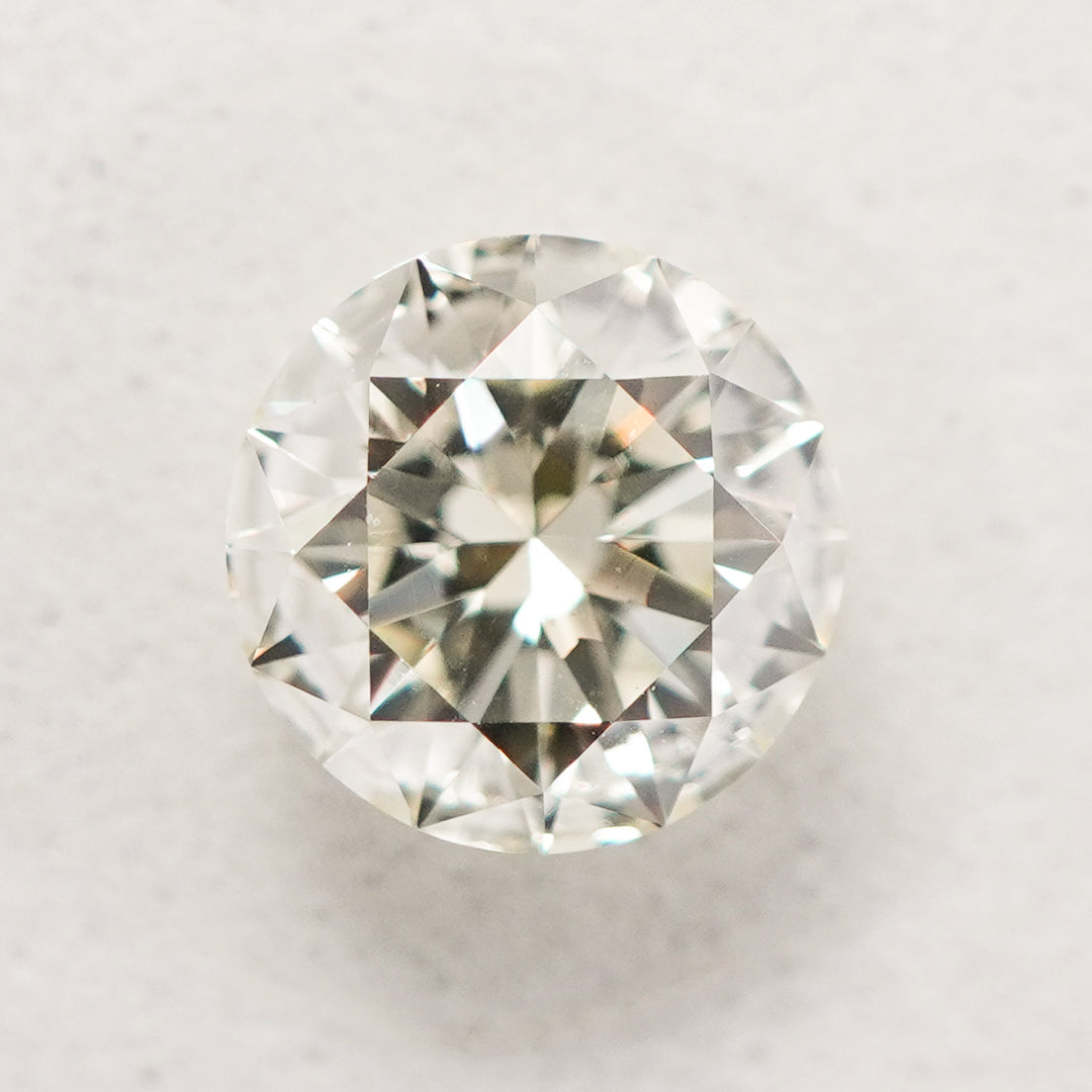 Diamond (1.21 cts)