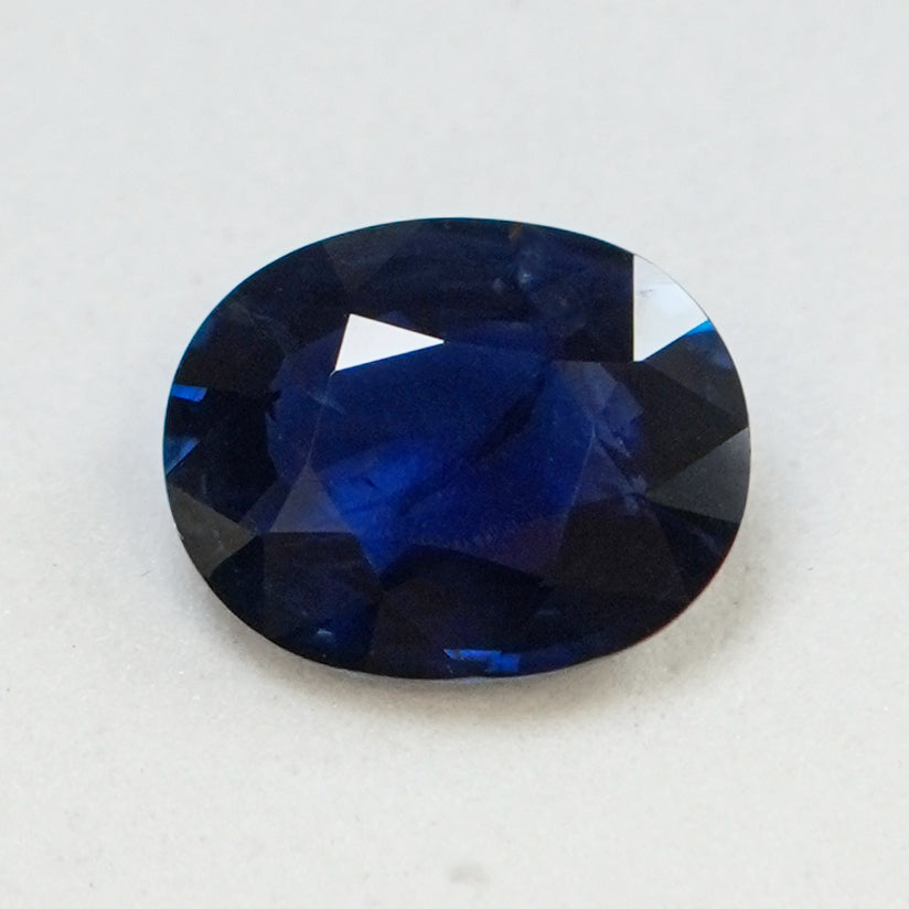 Royal Blue Sapphire (5.07 cts)