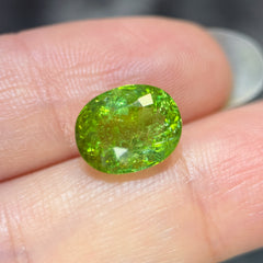 Neon Green Paraiba (4. 51 cts)