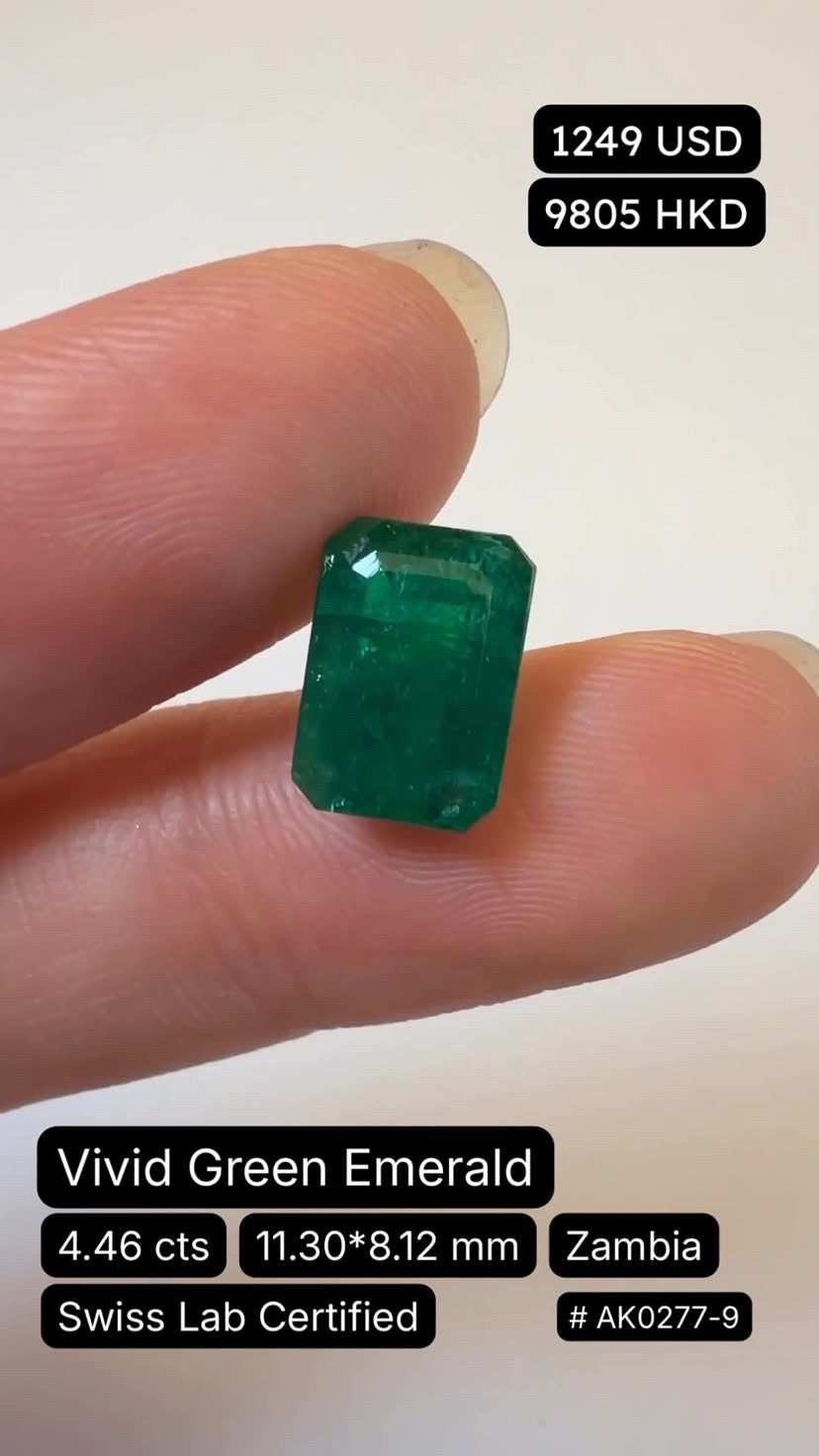 Vivid Green Emerald Deal (4.46 cts)