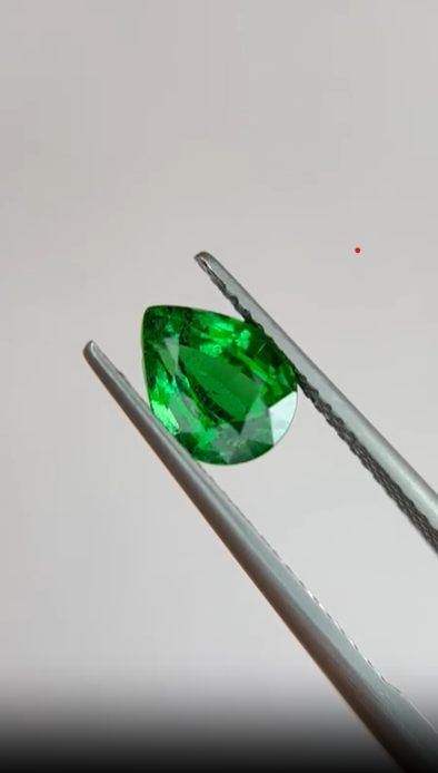Vivid Green Tsavorite Deal (2.02 cts)