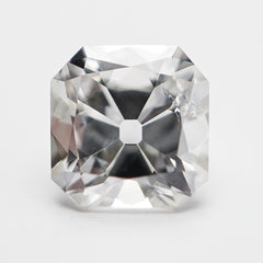 Old cut diamond (0.43 cts)