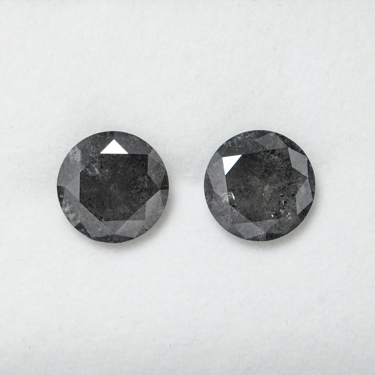 Grey Icy Diamond Pair(16.9 cts)